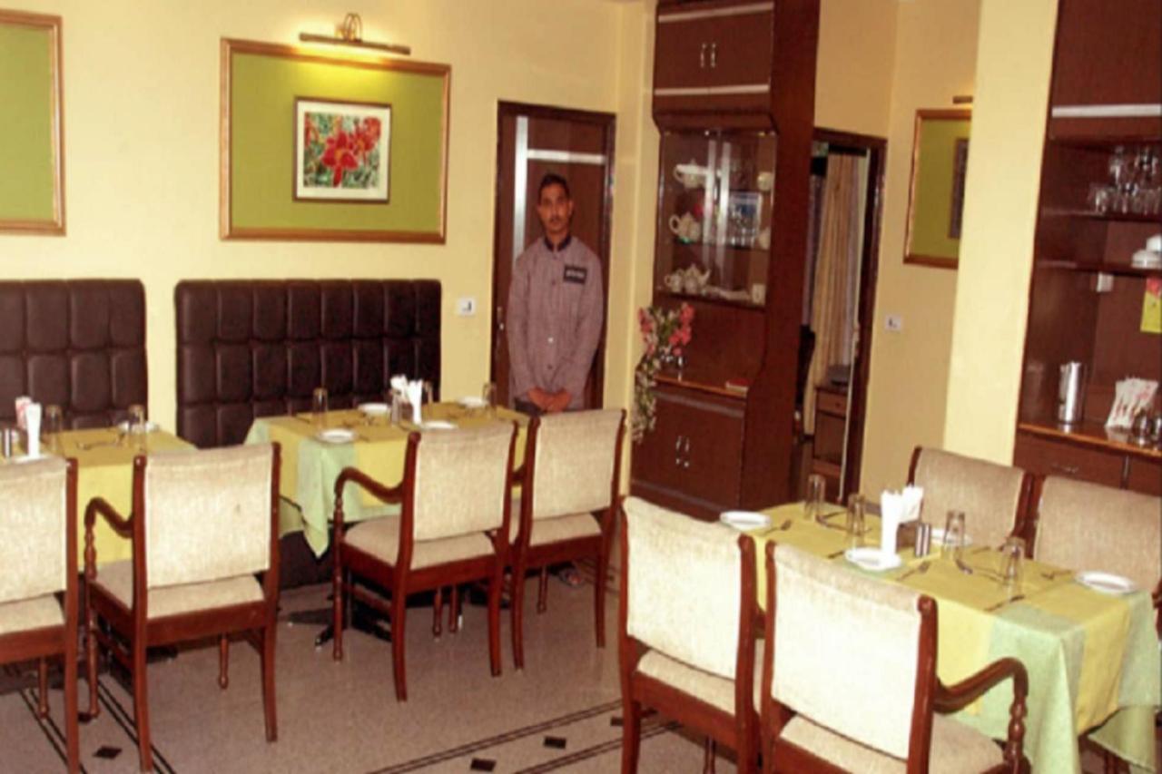 Goroomgo Marc Shimla Near Mall Road - Luxury Room - Excellent Service - Ample Parking - Best Hotel In ชิมลา ภายนอก รูปภาพ